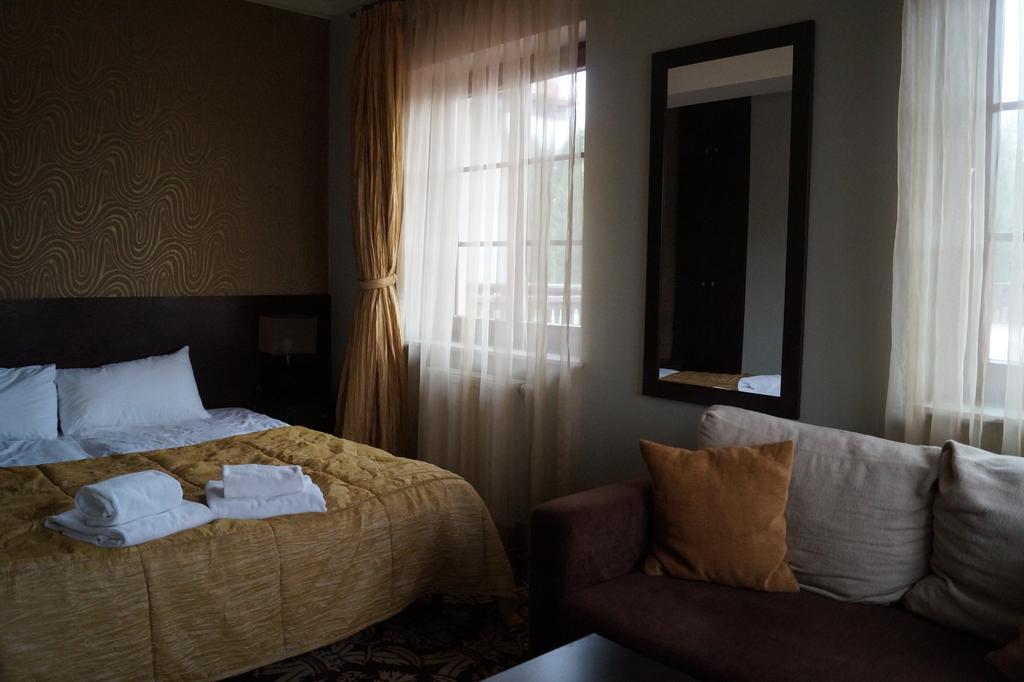 Hotel Sloneczny Brzeg Biskupiec  Værelse billede